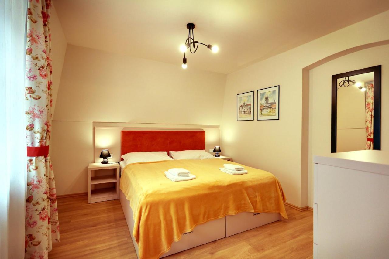 Apartmany Adam ยาคีมอฟ ภายนอก รูปภาพ